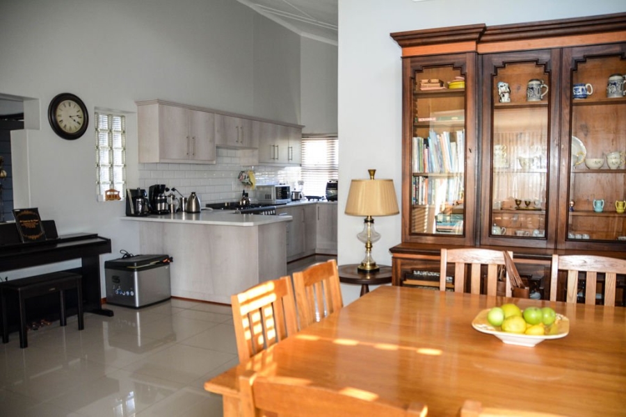4 Bedroom Property for Sale in Vredendal Western Cape